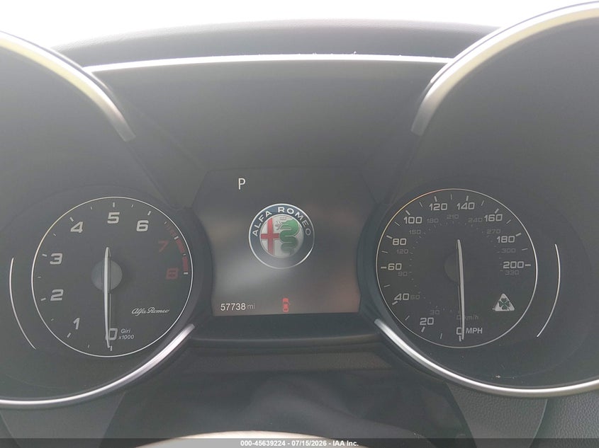 2018 Alfa romeo Giulia VIN ZARFAEAV1J7590268 IAAI salvage auction — FRONT END, Wait Title, sold $8,300 on 2026-08-09 (photo 7)