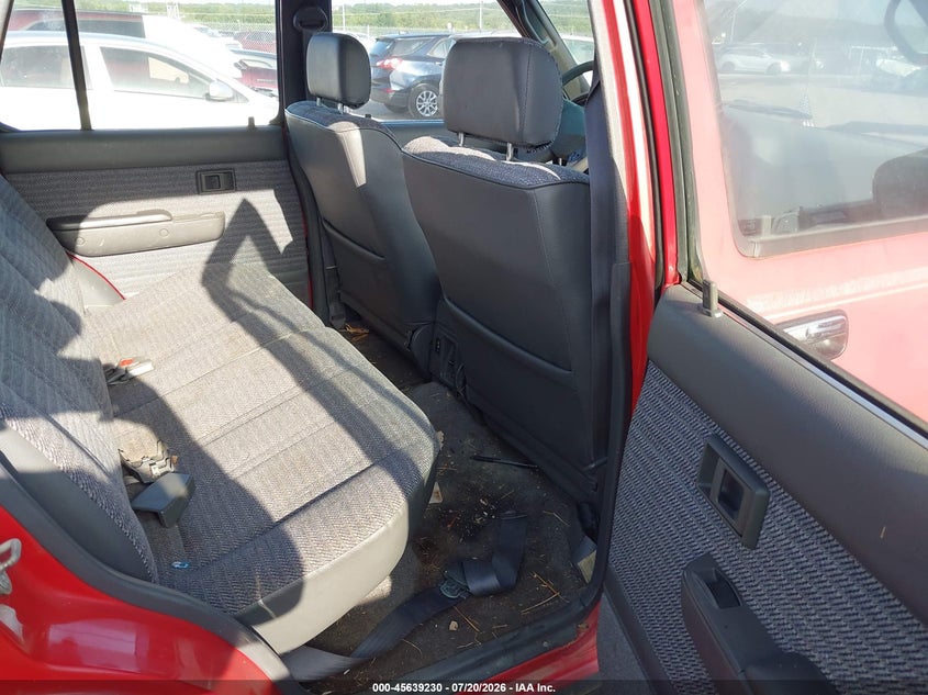 1995 Toyota 4runner VIN JT3VN39W5S0215350 IAAI salvage auction — NORMAL WEAR, Clear-Dealer Only (Michigan), sold $575 on 2026-07-28 (photo 8)