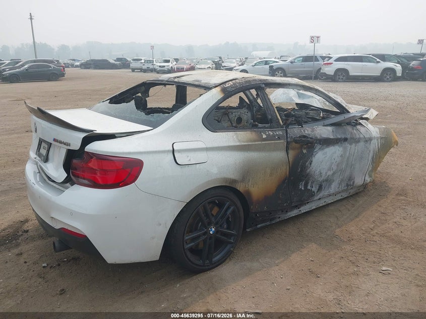 2020 BMW 2er VIN WBA2J7C09L7E74146 IAAI salvage auction — TOTAL BURN, Scrap (Michigan), sold $100 on 2026-08-11 (photo 4)