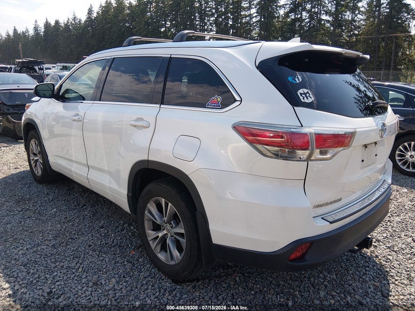 2015 Toyota Highlander VIN 5TDJKRFH6FS109634 IAAI salvage auction — FRONT END, Salvage Title, sold $7,100 on 2026-08-01 (photo 3)