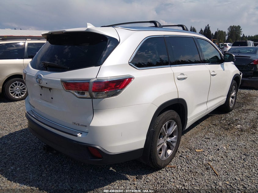 2015 Toyota Highlander VIN 5TDJKRFH6FS109634 IAAI salvage auction — FRONT END, Salvage Title, sold $7,100 on 2026-08-01 (photo 4)