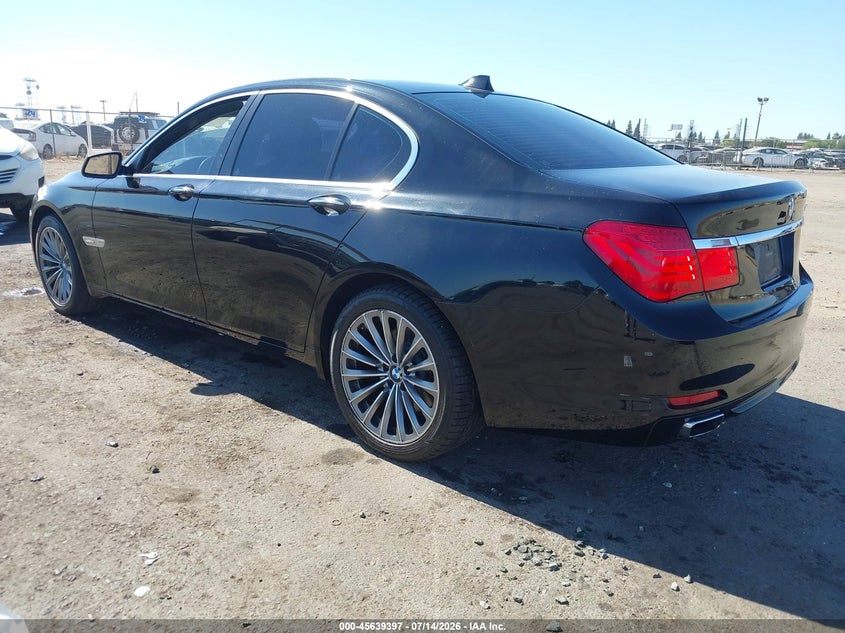 2012 BMW 7er VIN WBAKA4C56CC613289 IAAI salvage auction — RIGHT FRONT, Salvage Title, sold $1,650 on 2026-07-29 (photo 3)
