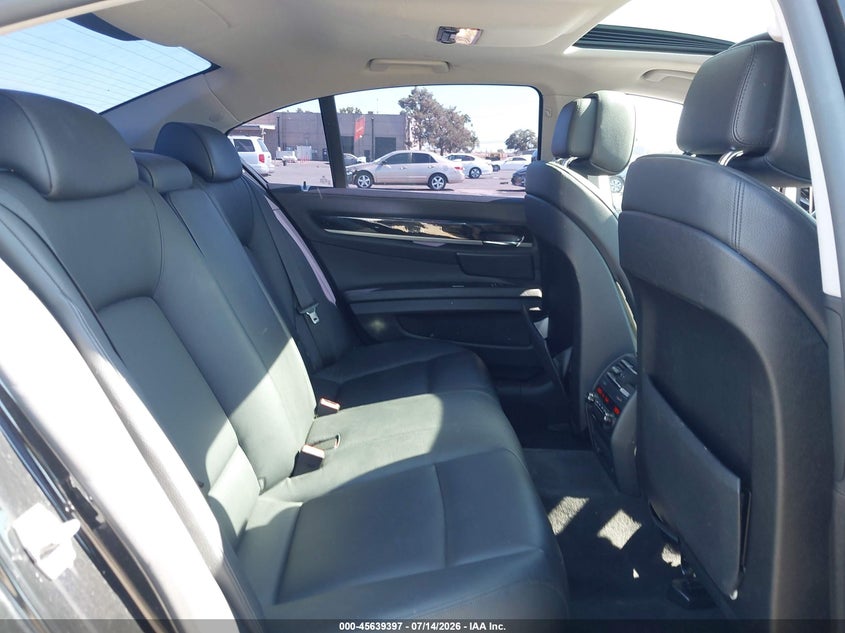 2012 BMW 7er VIN WBAKA4C56CC613289 IAAI salvage auction — RIGHT FRONT, Salvage Title, sold $1,650 on 2026-07-29 (photo 8)