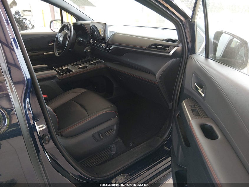 2021 Toyota Sienna VIN 5TDXSKFC4MS006506 IAAI salvage auction — SIDE, Bill Of Sale (Washington), sold $14,400 on 2026-08-02 (photo 5)