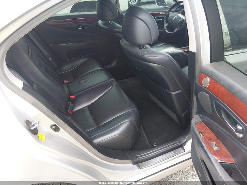 2007 Lexus Ls 460 VIN JTHBL46F675041974 IAAI salvage auction — NORMAL WEAR, Clear (Tennessee), sold $700 on 2026-07-30 (photo 8)