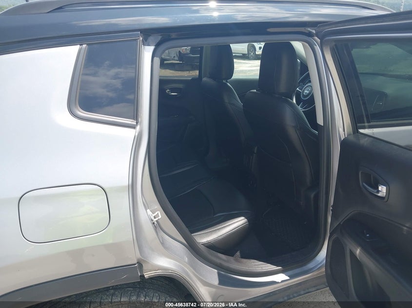 2018 Jeep Compass VIN 3C4NJDBB8JT433739 IAAI salvage auction — FRONT END, Salvage Title, sold $1,850 on 2026-09-11 (photo 8)