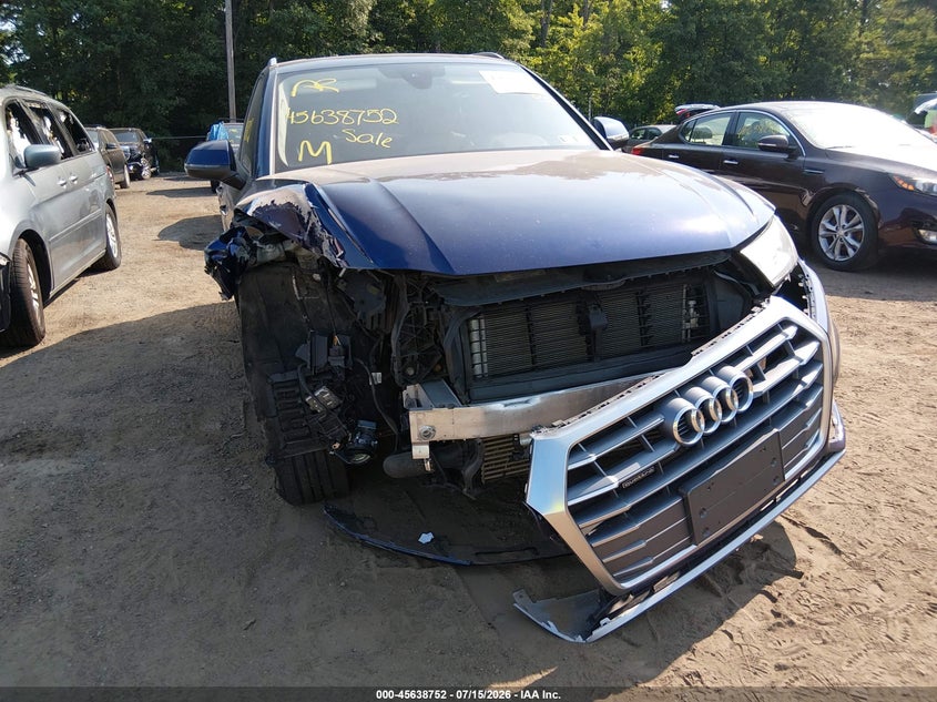 2018 Audi Q5 VIN WA1ANAFY8J2068667 IAAI salvage auction — NORMAL WEAR, Clear (Pennsylvania), sold $1,600 on 2026-07-29 (photo 6)