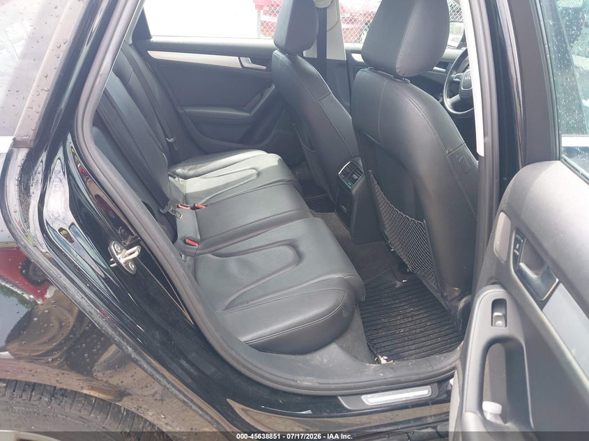 2010 Audi A4 VIN WAUFFAFL6AN050936 IAAI salvage auction — NORMAL WEAR, Clear (Illinois), sold $25 on 2026-07-29 (photo 8)