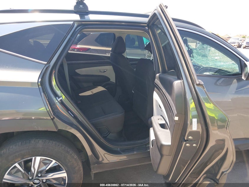 2024 Hyundai Tucson VIN KM8JBCD14RU218396 IAAI salvage auction — ROLLOVER, Salvage (Arizona), sold $8,500 on 2026-08-22 (photo 8)