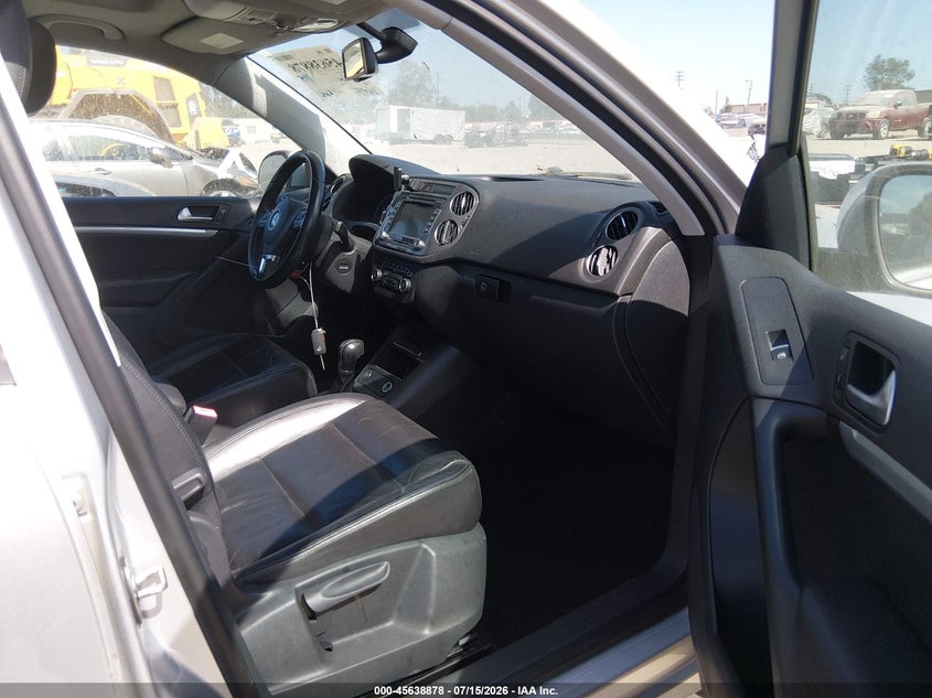 2012 Volkswagen Tiguan VIN WVGAV7AX4CW001546 IAAI salvage auction — NORMAL WEAR, Clear - Dealer Only (California), sold $800 on 2026-07-29 (photo 5)