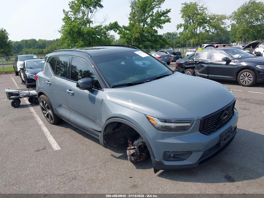 2021 Volvo Xc40 VIN YV4162UM4M2426129 — IAAI salvage auction photo