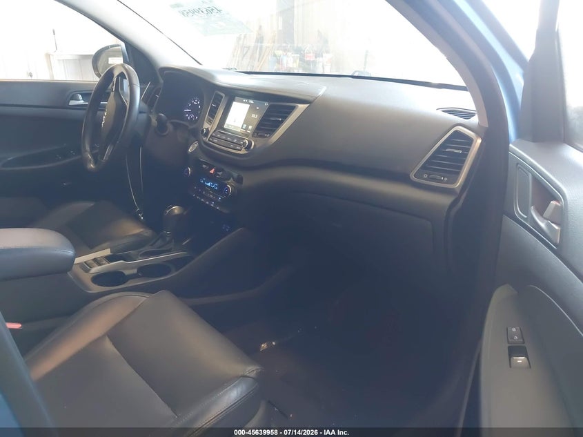 2017 Hyundai Tucson VIN KM8J3CA24HU320807 IAAI salvage auction — NORMAL WEAR, Clear (Michigan), sold $225 on 2026-07-28 (photo 5)