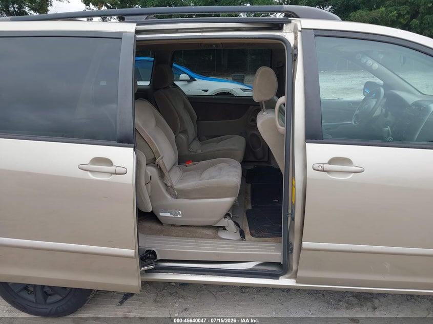 2008 Toyota Sienna VIN 5TDZK23C68S222599 IAAI salvage auction — FRONT END, Clear (Georgia), sold $675 on 2026-07-24 (photo 8)