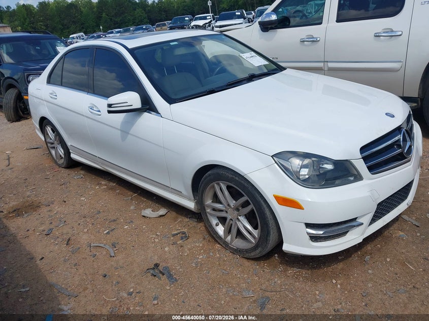 2014 Mercedes-benz C class VIN WDDGF4HB7ER306518 IAAI salvage auction — NORMAL WEAR, Clear-Dealer Only (North Carolina), sold $575 on 2026-07-27 (photo 1)