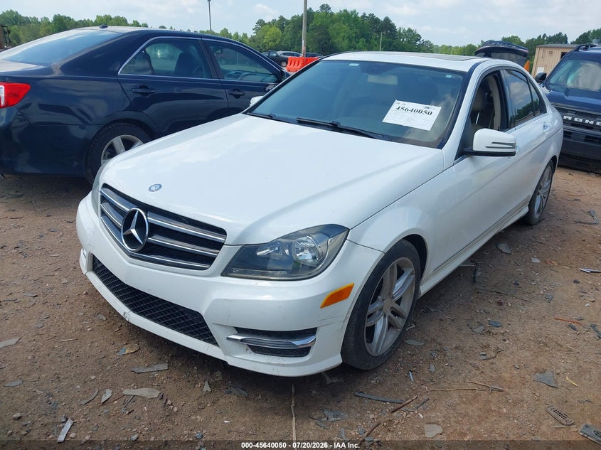 2014 Mercedes-benz C class VIN WDDGF4HB7ER306518 IAAI salvage auction — NORMAL WEAR, Clear-Dealer Only (North Carolina), sold $575 on 2026-07-27 (photo 2)