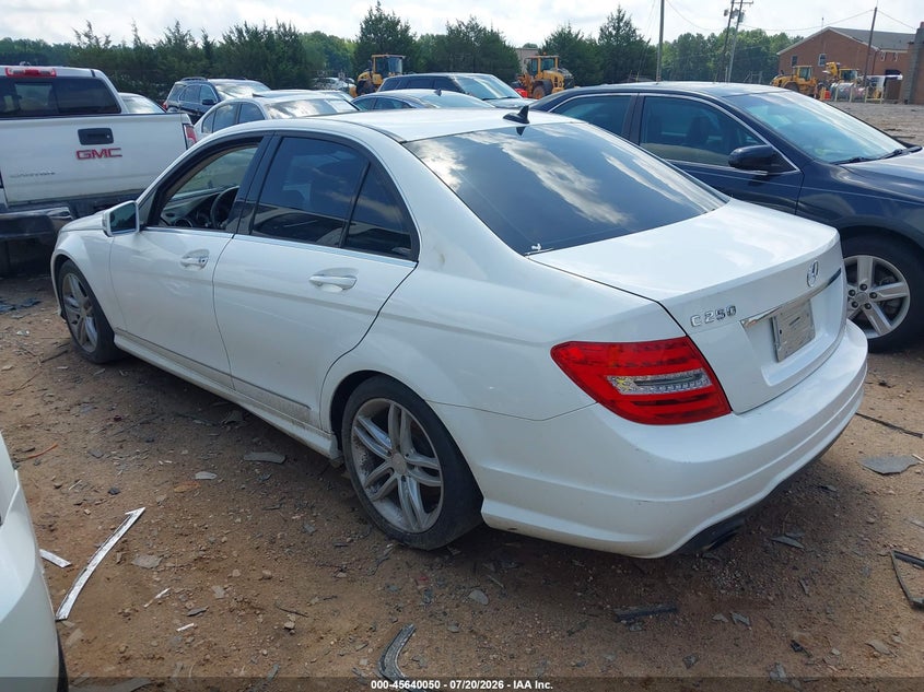 2014 Mercedes-benz C class VIN WDDGF4HB7ER306518 IAAI salvage auction — NORMAL WEAR, Clear-Dealer Only (North Carolina), sold $575 on 2026-07-27 (photo 3)