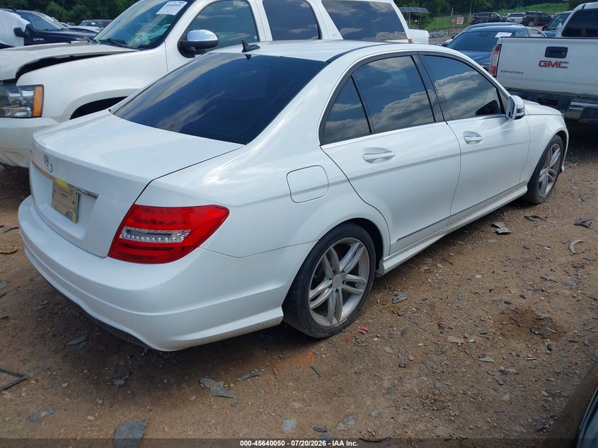2014 Mercedes-benz C class VIN WDDGF4HB7ER306518 IAAI salvage auction — NORMAL WEAR, Clear-Dealer Only (North Carolina), sold $575 on 2026-07-27 (photo 4)