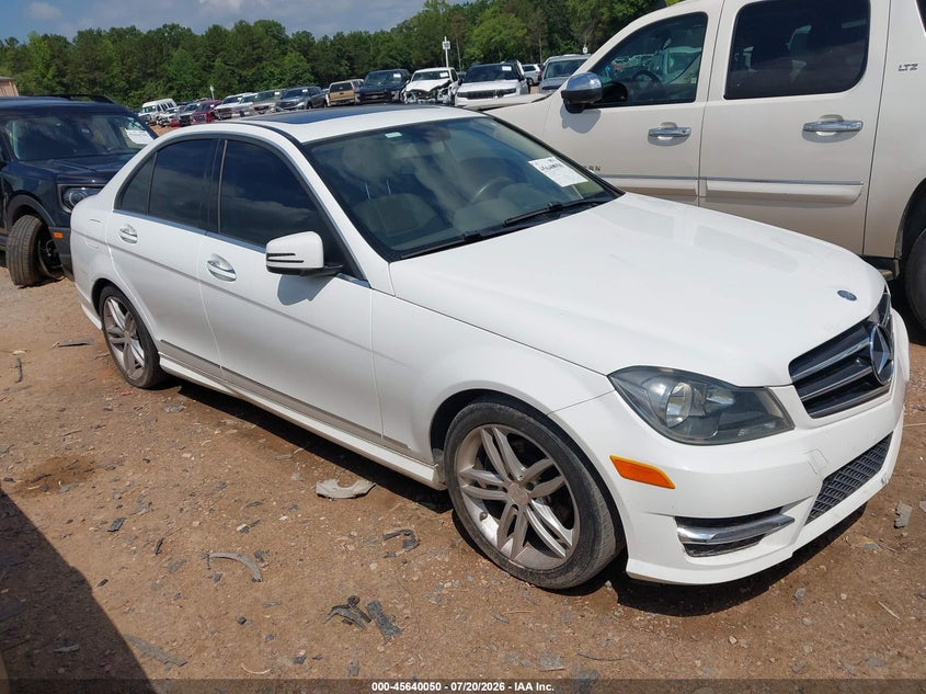 2014 Mercedes-benz C class VIN WDDGF4HB7ER306518 IAAI salvage auction — NORMAL WEAR, Clear-Dealer Only (North Carolina), sold $575 on 2026-07-27 (photo 6)