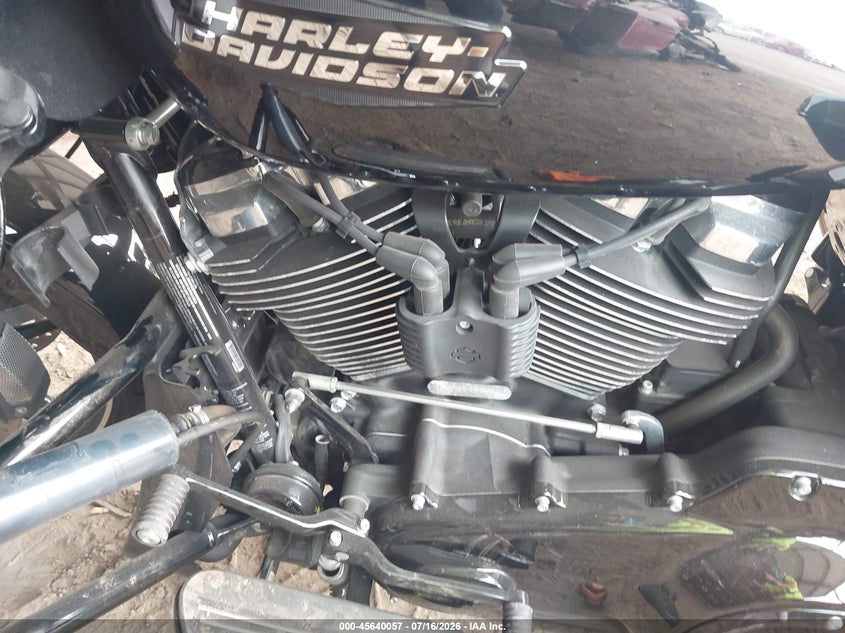 2024 Harley-davidson Road glide VIN 1HD1KH713RB643762 IAAI salvage auction — FRONT END, Clear (Michigan), sold $14,000 on 2026-09-03 (photo 9)