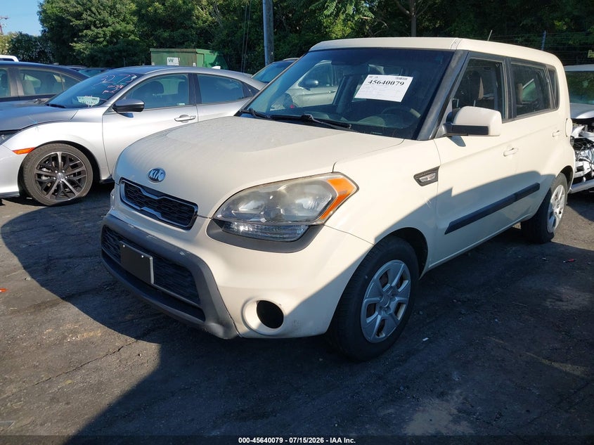 2013 Kia Soul VIN KNDJT2A58D7512359 IAAI salvage auction — NORMAL WEAR, Clear (North Carolina), sold $25 on 2026-07-30 (photo 2)