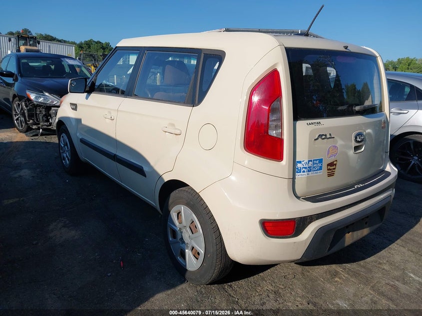 2013 Kia Soul VIN KNDJT2A58D7512359 IAAI salvage auction — NORMAL WEAR, Clear (North Carolina), sold $25 on 2026-07-30 (photo 3)