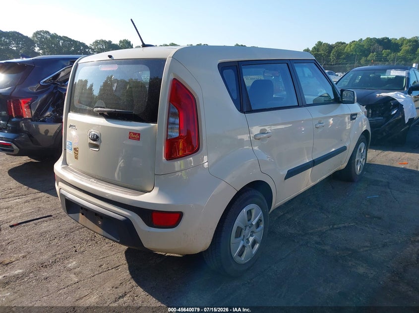 2013 Kia Soul VIN KNDJT2A58D7512359 IAAI salvage auction — NORMAL WEAR, Clear (North Carolina), sold $25 on 2026-07-30 (photo 4)