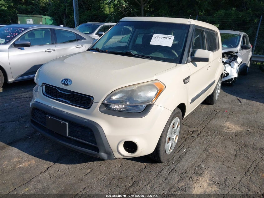 2013 Kia Soul VIN KNDJT2A58D7512359 IAAI salvage auction — NORMAL WEAR, Clear (North Carolina), sold $25 on 2026-07-30 (photo 6)
