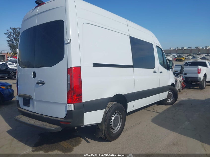 2019 Mercedes-benz Sprinter VIN WD4PF0CD3KT003820 IAAI salvage auction — UNKNOWN, Clear - Dealer Only (California), sold $8,950 on 2026-07-22 (photo 4)