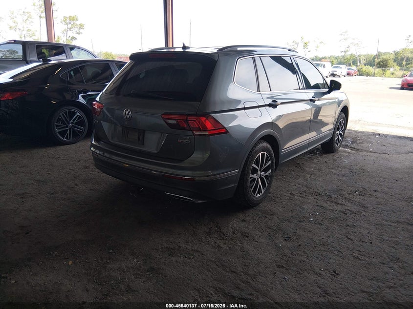2018 Volkswagen Tiguan VIN 3VV2B7AX2JM003442 IAAI salvage auction — LEFT SIDE, Wait Title, sold $3,650 on 2026-08-19 (photo 4)