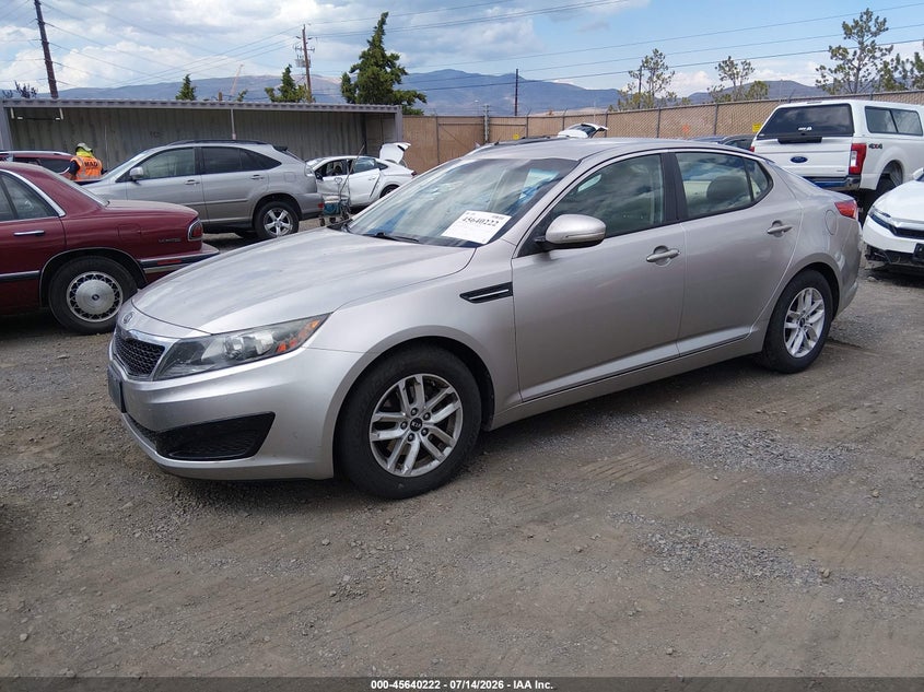 2011 Kia Optima VIN KNAGM4A7XB5157933 IAAI salvage auction — NORMAL WEAR, Regular (Nevada), sold $400 on 2026-07-17 (photo 2)