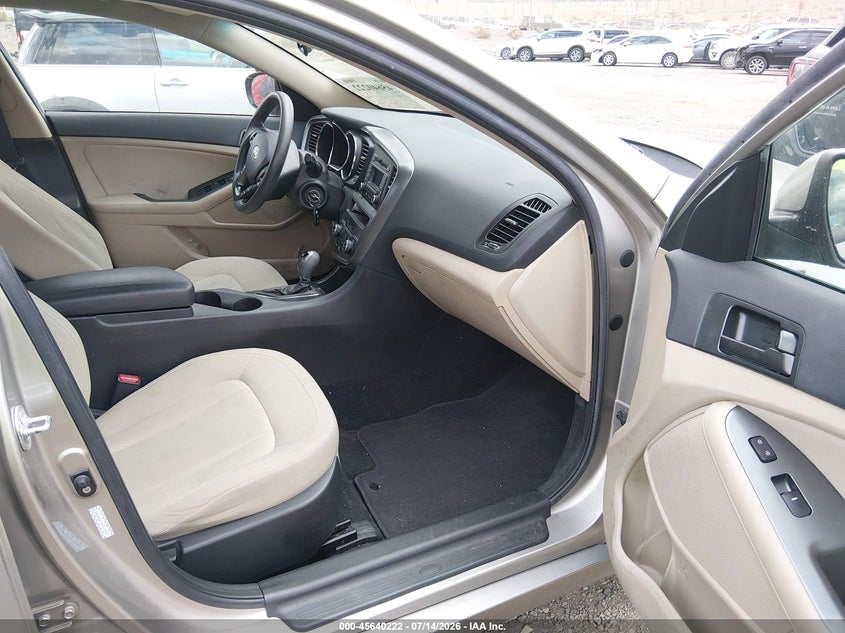 2011 Kia Optima VIN KNAGM4A7XB5157933 IAAI salvage auction — NORMAL WEAR, Regular (Nevada), sold $400 on 2026-07-17 (photo 5)