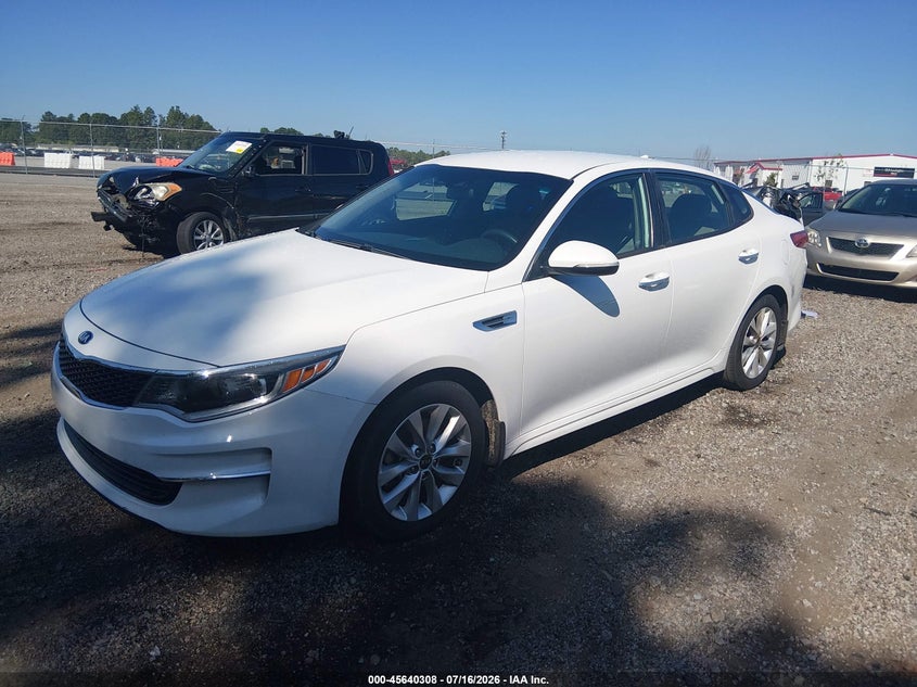 2018 Kia Optima VIN 5XXGT4L35JG253592 IAAI salvage auction — THEFT, Clear (South Carolina), sold $1,600 on 2026-08-02 (photo 2)