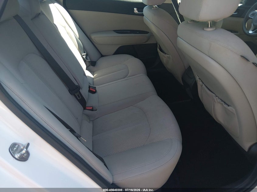 2018 Kia Optima VIN 5XXGT4L35JG253592 IAAI salvage auction — THEFT, Clear (South Carolina), sold $1,600 on 2026-08-02 (photo 8)