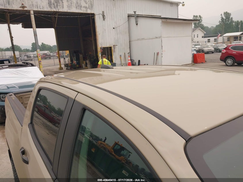 2022 Gmc Canyon VIN 1GTG6FEN8N1145583 IAAI salvage auction — STORM DAMAGE, Salvage (Pennsylvania), sold $9,600 on 2026-07-24 (photo 6)