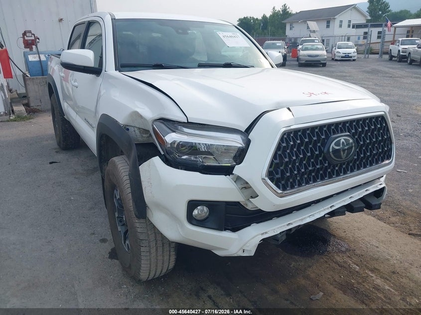 2018 Toyota Tacoma VIN 5TFCZ5AN7JX122695 IAAI salvage auction — FRONT END, Salvage (Pennsylvania), sold $9,300 on 2026-07-29 (photo 6)