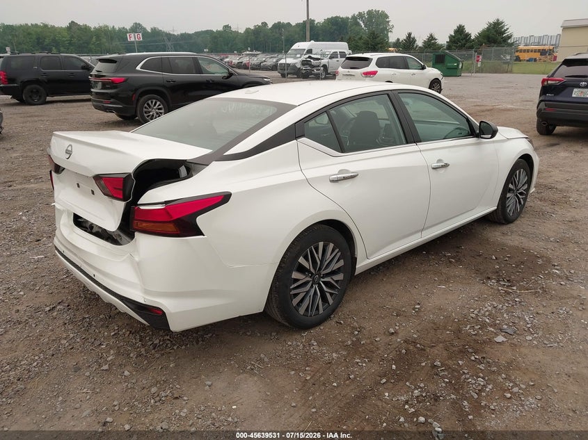 2025 Nissan Altima VIN 1N4BL4DV5SN411189 IAAI salvage auction — REAR END, Clear (New Jersey), sold $8,850 on 2026-07-30 (photo 4)