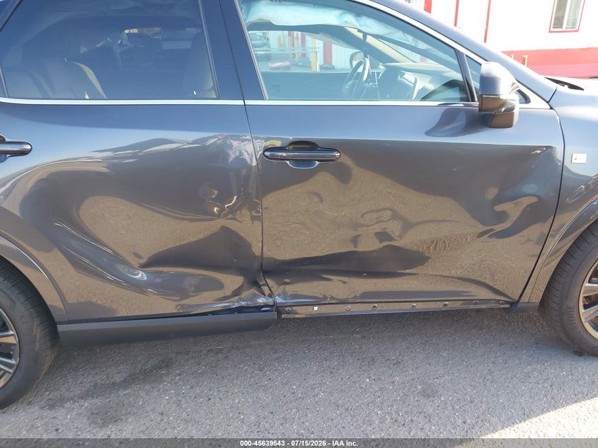 2025 Lexus Rx VIN 2T2BAMBA1SC068363 IAAI salvage auction — SIDE, Wait Title, sold $28,500 on 2026-09-11 (photo 6)