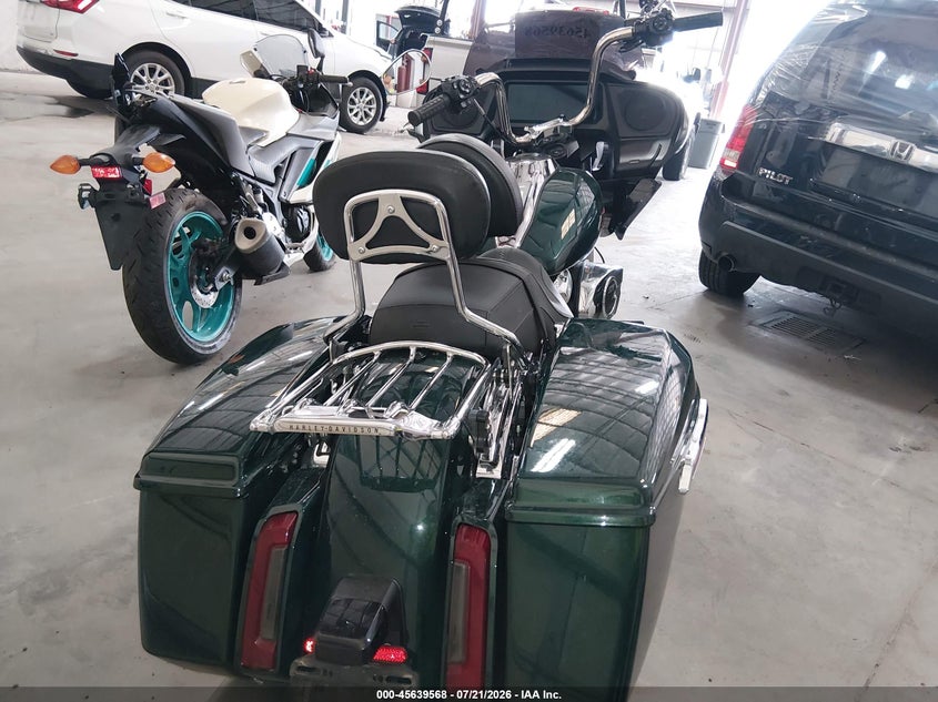 2024 Harley-davidson Road glide VIN 1HD1KH715RB619348 IAAI salvage auction — LEFT FRONT, Salvage (Oregon), sold $12,300 on 2026-09-18 (photo 6)