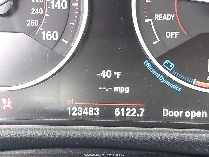 2016 BMW 3er VIN WBA8E9G56GNT86041 IAAI salvage auction — FRONT END, Wait Title, sold $2,075 on 2026-08-12 (photo 7)