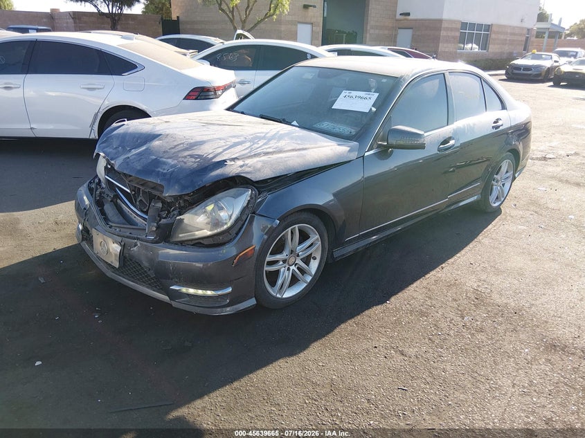 2013 Mercedes-benz C-klasse VIN WDDGF4HB3DA789972 IAAI salvage auction — FRONT END, Salvage Certificate (California), sold $425 on 2026-07-24 (photo 2)