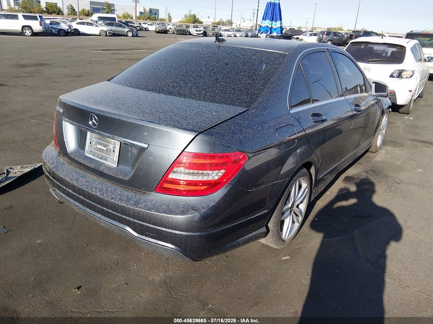 2013 Mercedes-benz C-klasse VIN WDDGF4HB3DA789972 IAAI salvage auction — FRONT END, Salvage Certificate (California), sold $425 on 2026-07-24 (photo 4)