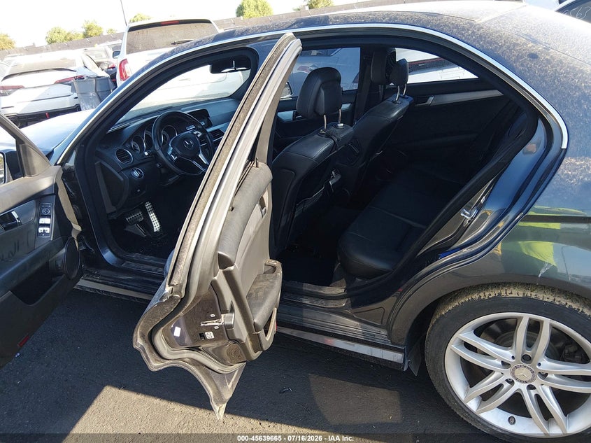 2013 Mercedes-benz C-klasse VIN WDDGF4HB3DA789972 IAAI salvage auction — FRONT END, Salvage Certificate (California), sold $425 on 2026-07-24 (photo 8)