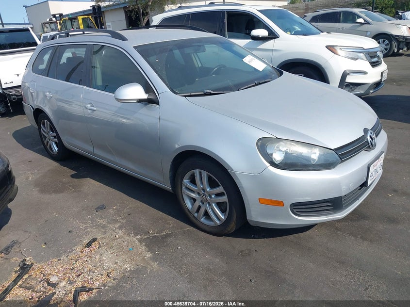 2014 Volkswagen Jetta VIN 3VWPL7AJ3EM619702 IAAI salvage auction — REAR END, Wait Title, sold $800 on 2026-08-14 (photo 1)