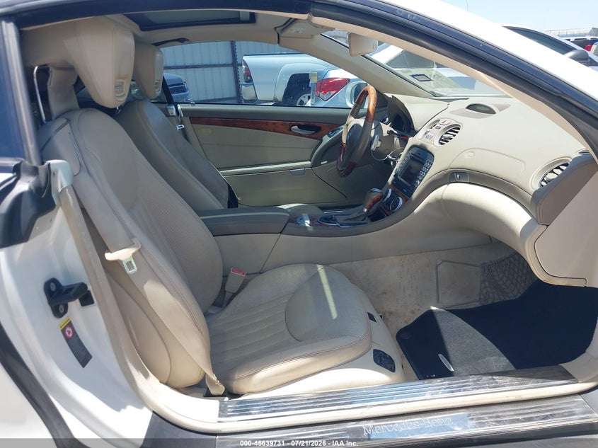 2009 Mercedes-benz Sl-class VIN WDBSK71F79F156687 IAAI salvage auction — FRONT END, Original (Texas), sold $7,350 on 2026-08-11 (photo 5)