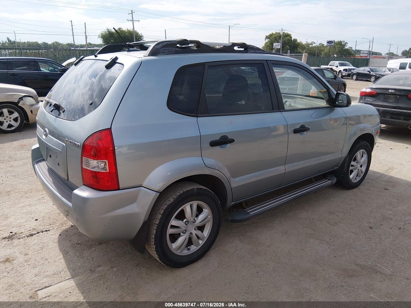 2009 Hyundai Tucson VIN KM8JM12B59U040993 IAAI salvage auction — NORMAL WEAR, Clear (Kansas), sold $275 on 2026-07-31 (photo 4)
