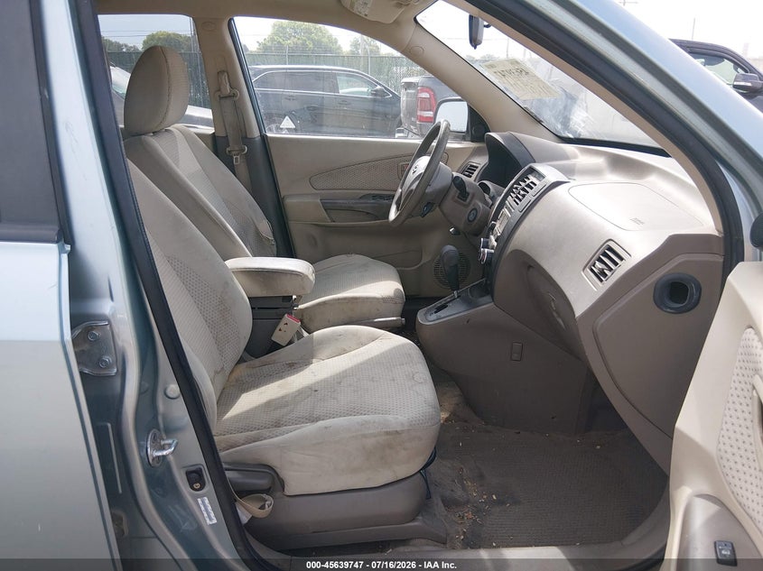 2009 Hyundai Tucson VIN KM8JM12B59U040993 IAAI salvage auction — NORMAL WEAR, Clear (Kansas), sold $275 on 2026-07-31 (photo 5)