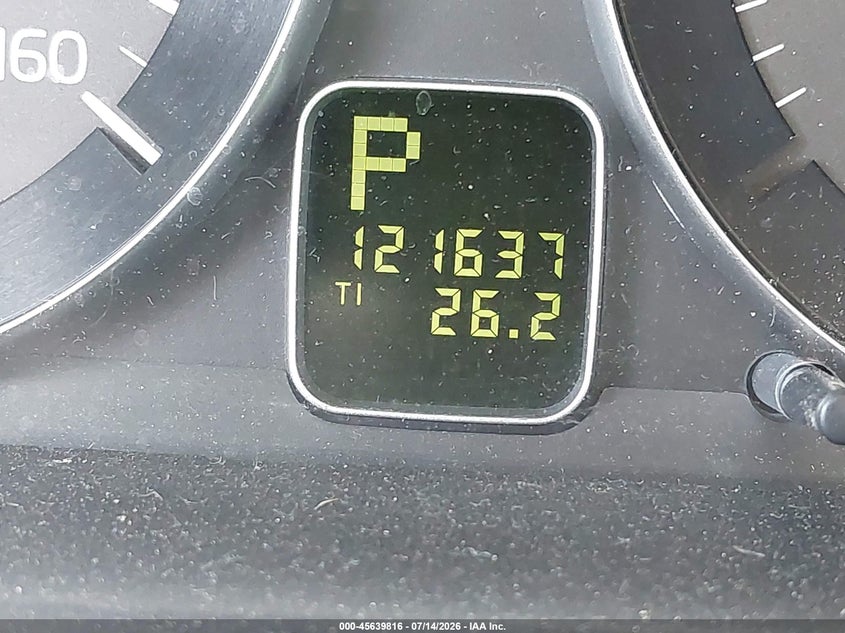2008 Volvo C30 VIN YV1MK672382070267 IAAI salvage auction — NORMAL WEAR, Original (Ohio), sold $600 on 2026-08-12 (photo 7)