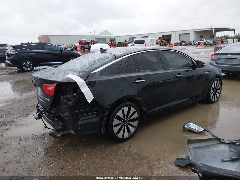 2014 Kia Optima VIN 5XXGR4A67EG310960 IAAI salvage auction — FRONT & REAR, Salvage (Texas), sold $25 on 2026-07-29 (photo 4)