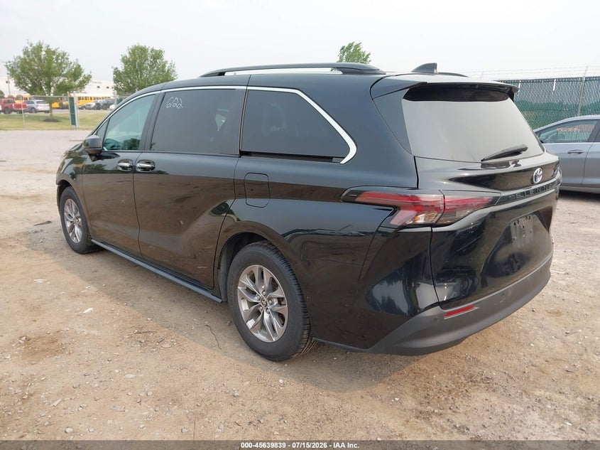 2024 Toyota Sienna VIN 5TDYRKEC9RS205625 IAAI salvage auction — FRONT END, Original (Ohio), sold $8,900 on 2026-07-23 (photo 3)
