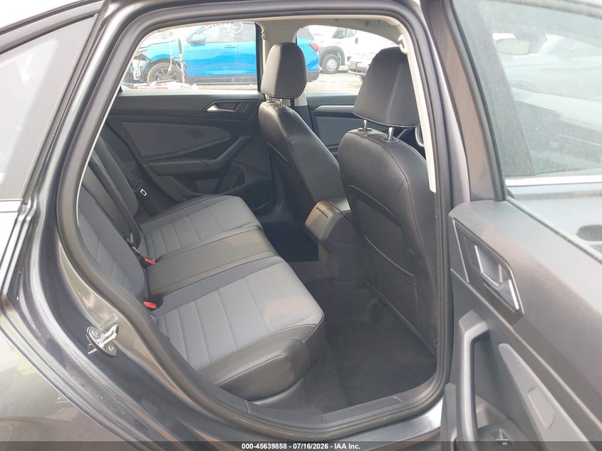 2025 Volkswagen Jetta VIN 3VW7X7BU6SM013769 IAAI salvage auction — HAIL, Clear (Indiana), sold $7,600 on 2026-07-24 (photo 8)